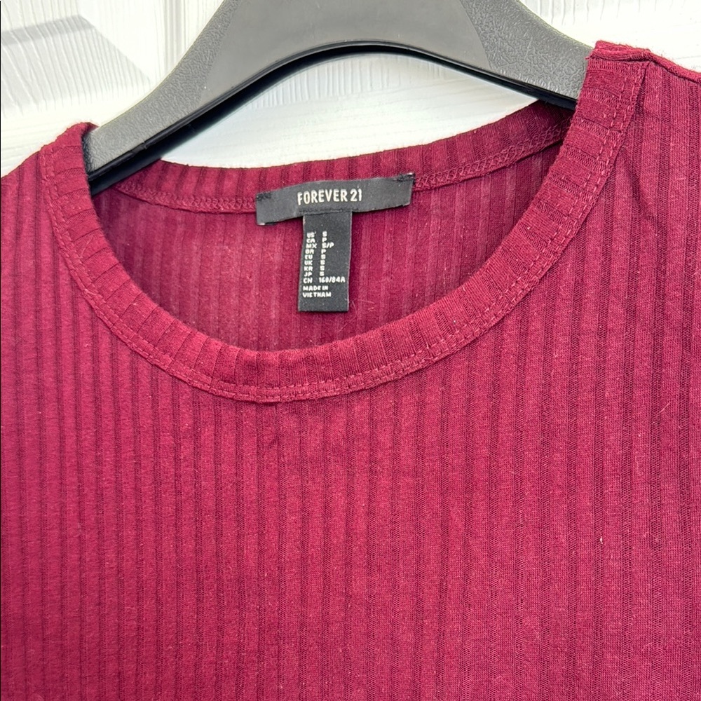 Burgundy Ribbed Crop Short Sleeve Crew Neck T-Shirt - Picture 2 of 3